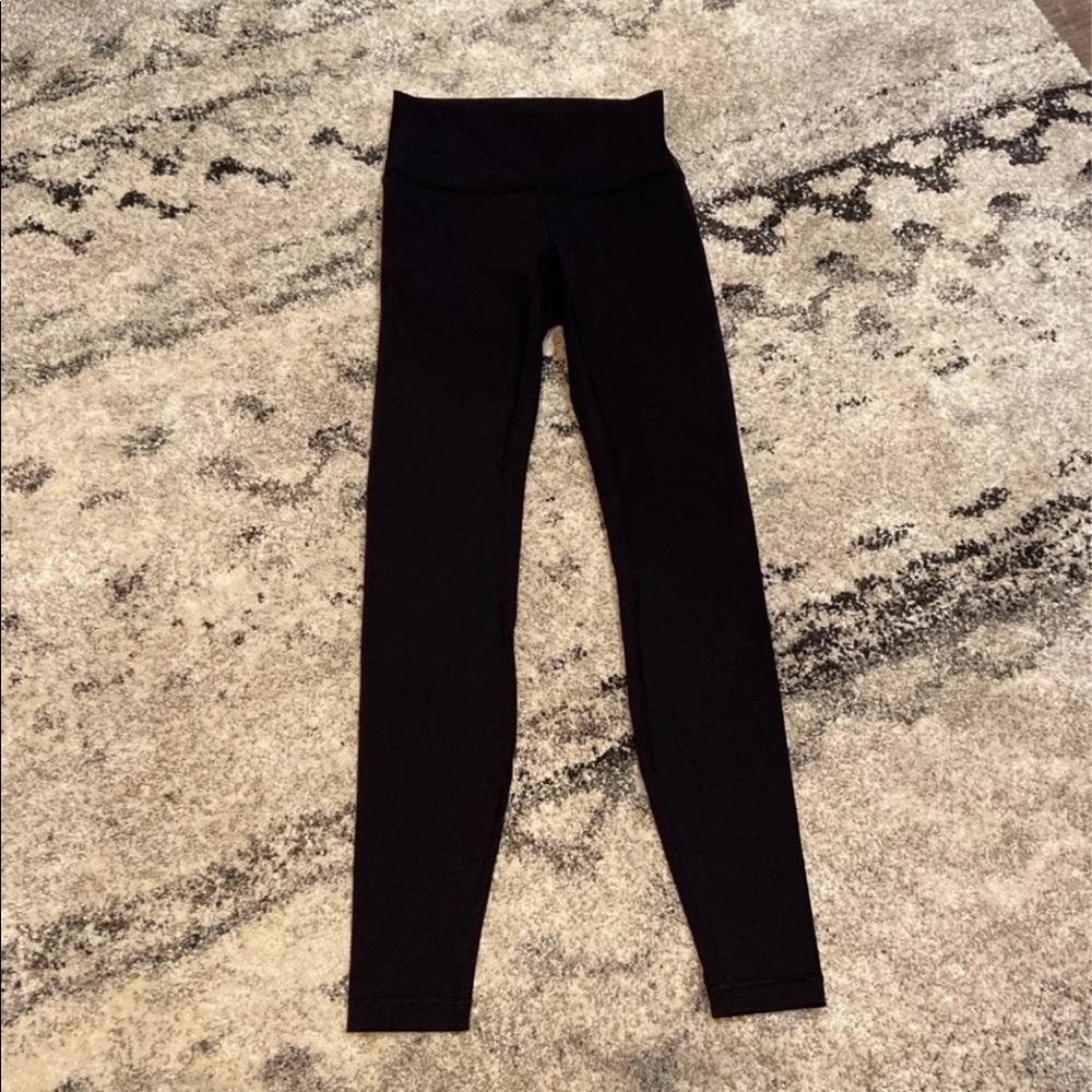 Lululemon wunder under